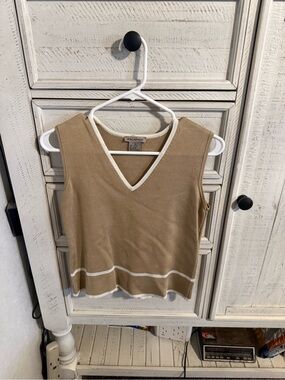 Escapade Tan Sleeveless V-Neck Knit Top with White Trim
